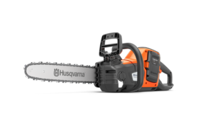 Husqvarna 230i, mukana akku ja laturi